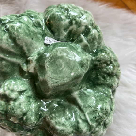 A Due Tosin ceramic broccoli figurine approx 6” tag still on - Picture 5 of 9